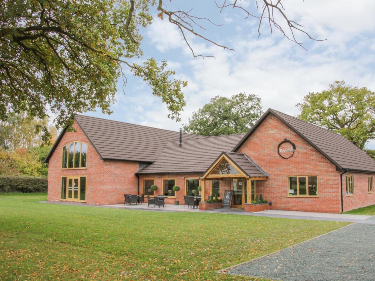 Oak Lodge Hadnall 外观 照片