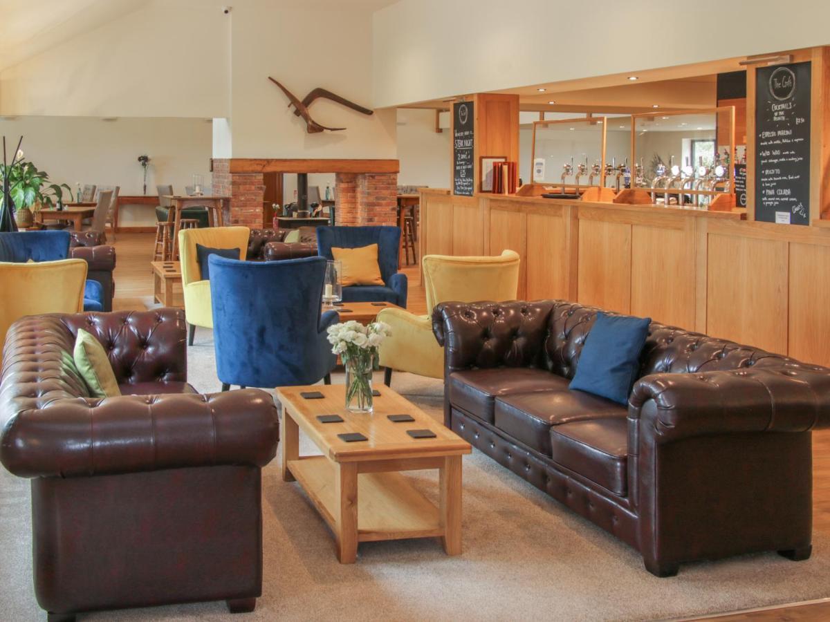 Oak Lodge Hadnall 外观 照片