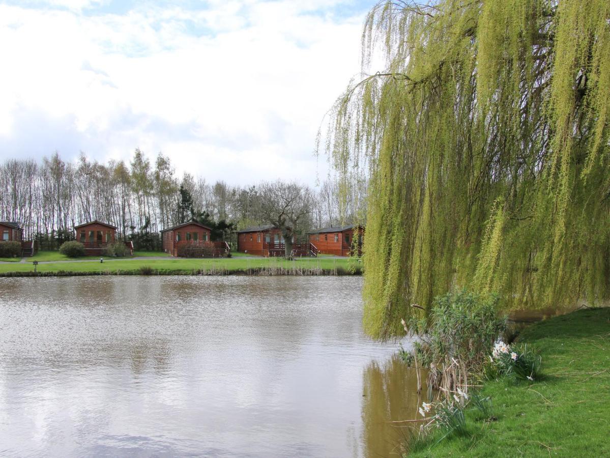 Oak Lodge Hadnall 外观 照片